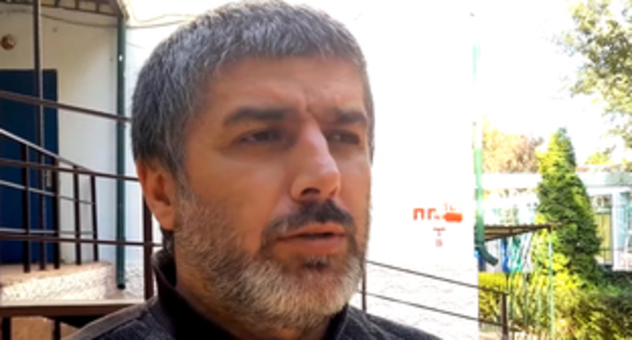 Салим Халитов. Фото:кадр видео "Кавказского узла" https://www.youtube.com/watch?app=desktop&v=eqOvRZ3EBCo Салим Халитов. Фото:кадр видео "Кавказского узла" https://www.youtube.com/watch?app=desktop&v=eqOvRZ3EBCo