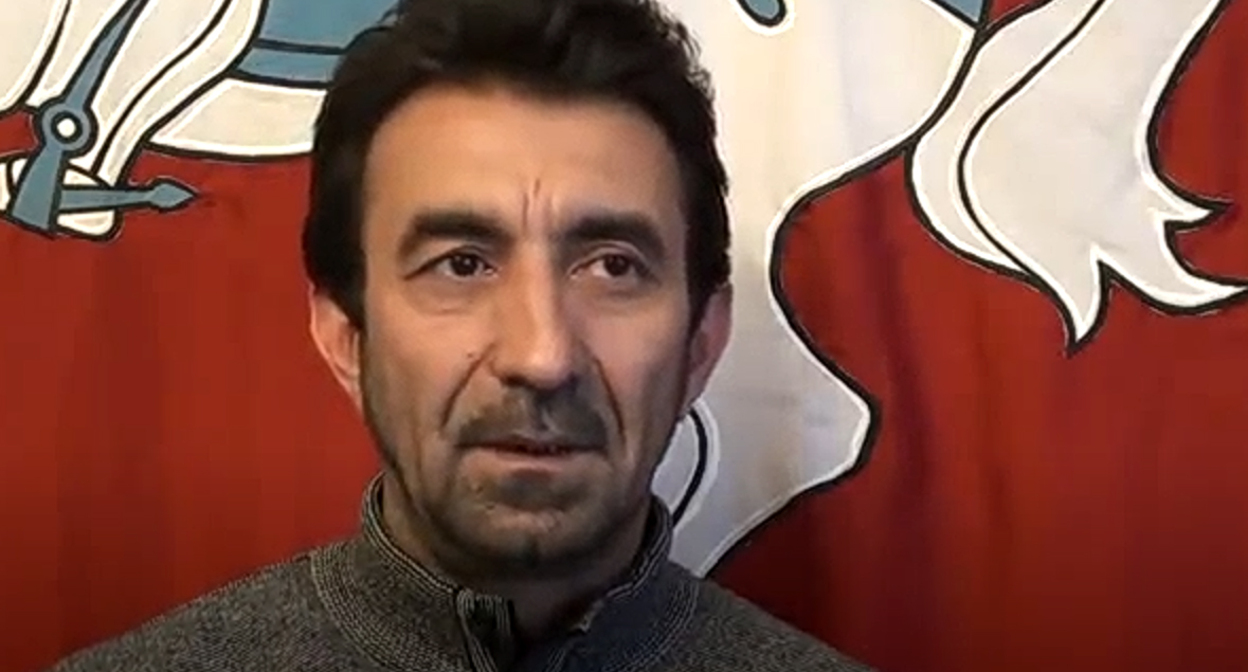 Ганимат Захид. Кадр видео газеты "Новый час" https://www.youtube.com/watch?v=scc_z7LMBAc&t=7s Ганимат Захид. Кадр видео газеты "Новый час" https://www.youtube.com/watch?v=scc_z7LMBAc&t=7s