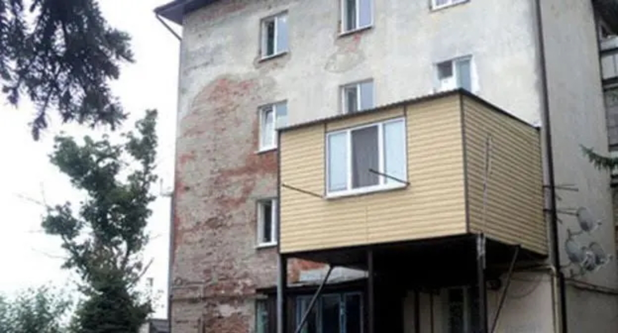 Общежитие в Нальчике по улице Северной, 4. 2018 год. Фото Людмилы Маратовой для "Кавказского узла" Общежитие в Нальчике по улице Северной, 4. 2018 год. Фото Людмилы Маратовой для "Кавказского узла"