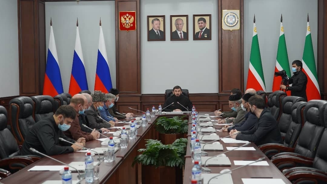 Заседания парламента Чечни. Фото пресс-службы парламента https://parlamentchr.ru/novsti-new/m-daudov-provel-vstrechu-s-chlenami-pravleniya-soyuza-pisatelej-chr.html Заседания парламента Чечни. Фото пресс-службы парламента https://parlamentchr.ru/novsti-new/m-daudov-provel-vstrechu-s-chlenami-pravleniya-soyuza-pisatelej-chr.html