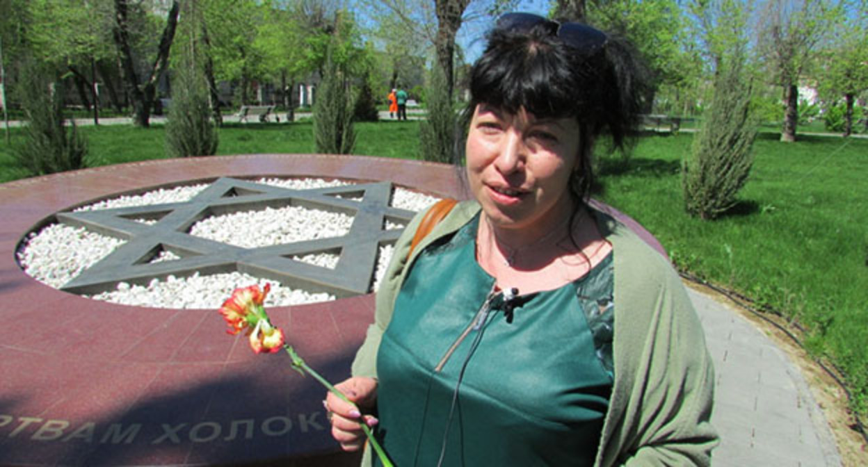 Педагог-психолог волгоградского вуза и активистка еврейского общинного центра Надежда Архангельская. Фото Вячеслава Ященко для "Кавказского узла" Педагог-психолог волгоградского вуза и активистка еврейского общинного центра Надежда Архангельская. Фото Вячеслава Ященко для "Кавказского узла"