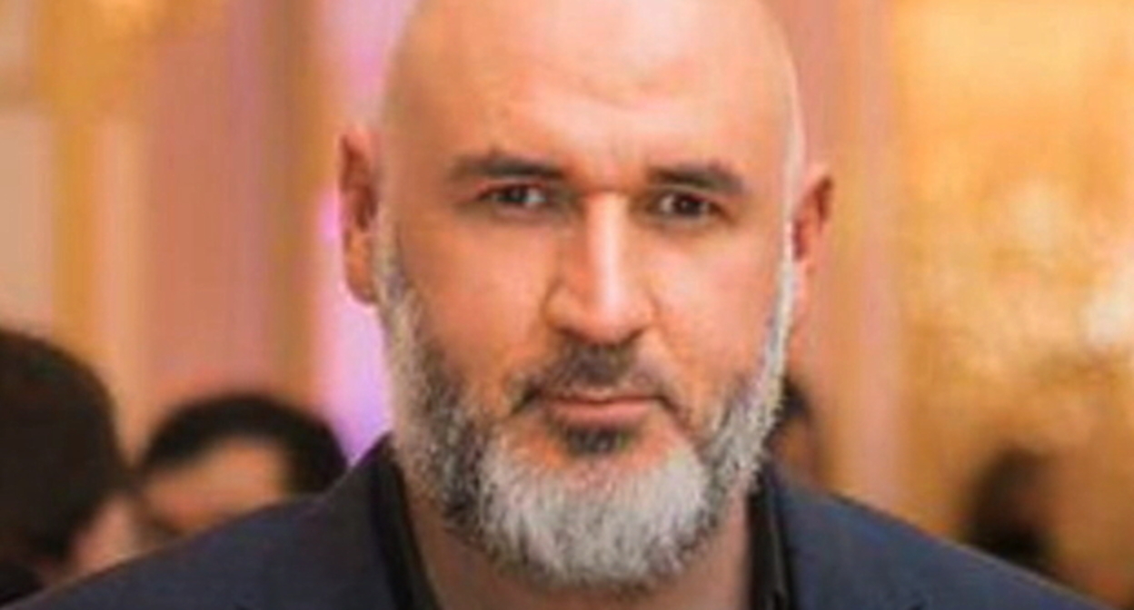 Шамиль Арбинин. Кадр видео канала Шамиль Арбинин, https://www.youtube.com/watch?app=desktop&v=Tnp1XOyTpmc Шамиль Арбинин. Кадр видео канала Шамиль Арбинин, https://www.youtube.com/watch?app=desktop&v=Tnp1XOyTpmc