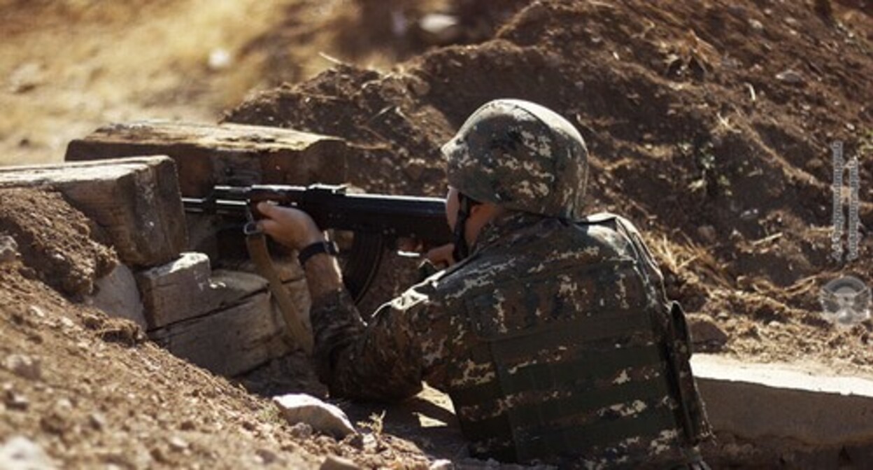 Солдат армянской армии. Фото пресс-службы МО Армении https://mil.am/hy/news/10185 Солдат армянской армии. Фото пресс-службы МО Армении https://mil.am/hy/news/10185