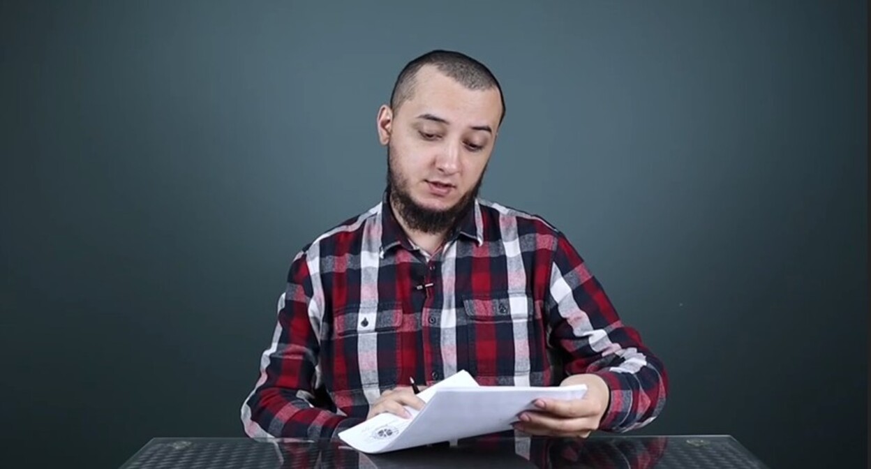 Блогер Батраз Сидамон. Стоп-кадр из видео https://t.me/Sidaemon/1586 Блогер Батраз Сидамон. Стоп-кадр из видео https://t.me/Sidaemon/1586