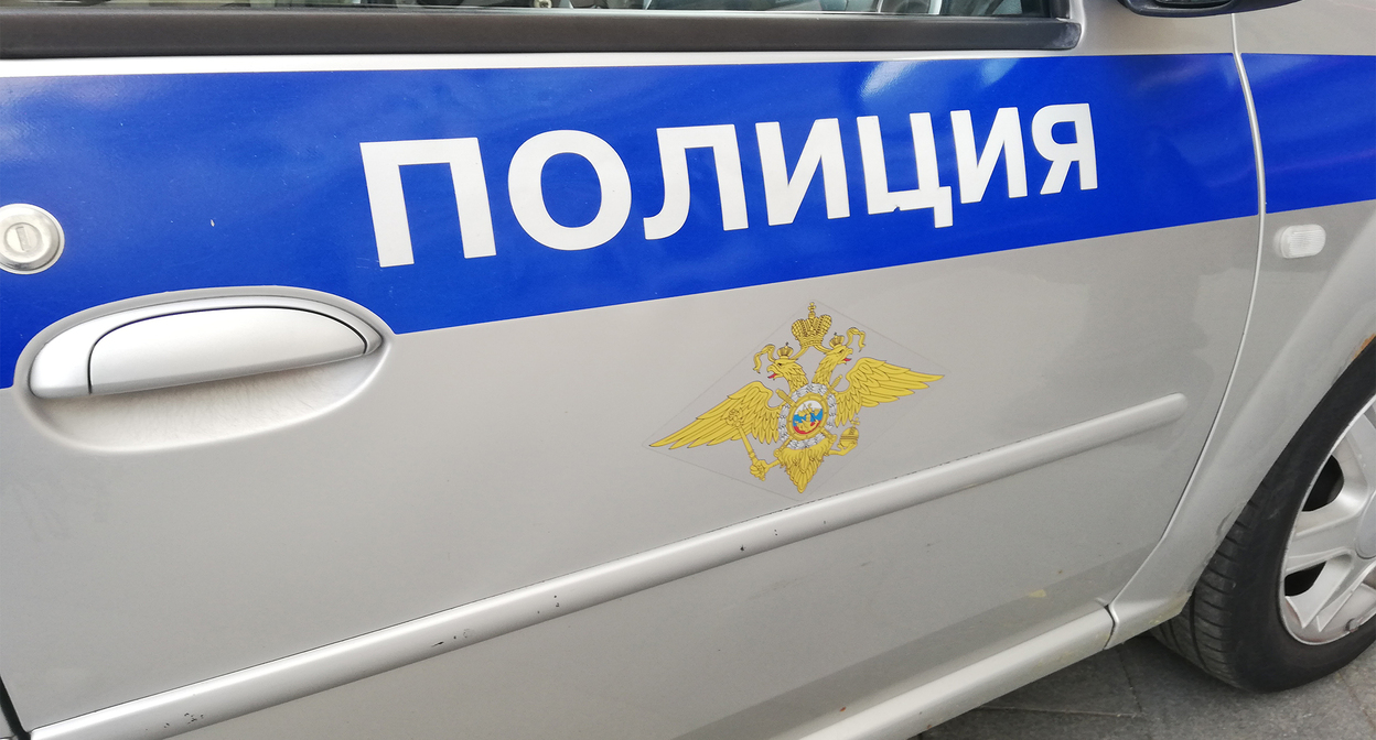Автомобиль полиции. Фото Нины Тумановой для "Кавказского узла" Автомобиль полиции. Фото Нины Тумановой для "Кавказского узла"