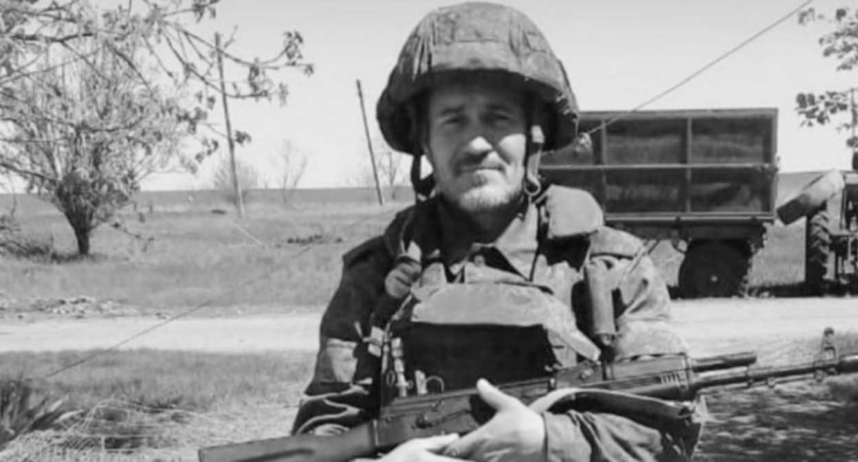 Андрей Хаустов. Фото пресс-службы АГАСУ https://агасу.рф/news/10449-pri-ispolnenii-voinskogo-dolga-pogib-andrej-viktorovich-khaustov Андрей Хаустов. Фото пресс-службы АГАСУ https://агасу.рф/news/10449-pri-ispolnenii-voinskogo-dolga-pogib-andrej-viktorovich-khaustov
