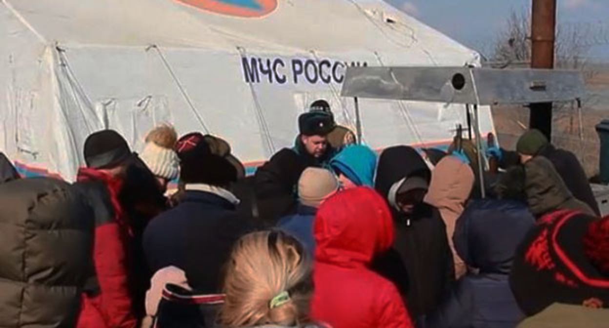 Беженцы в Ростовской области. Фото: ГУ МЧС России по Ростовской области Беженцы в Ростовской области. Фото: ГУ МЧС России по Ростовской области