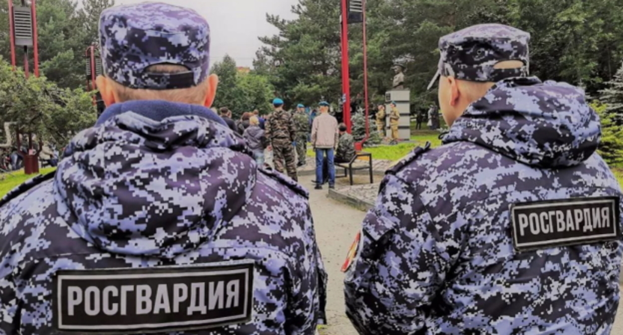 Бойцы Росгвардии. Фото: Елена Синеок, "Юга.ру" Бойцы Росгвардии. Фото: Елена Синеок, "Юга.ру"