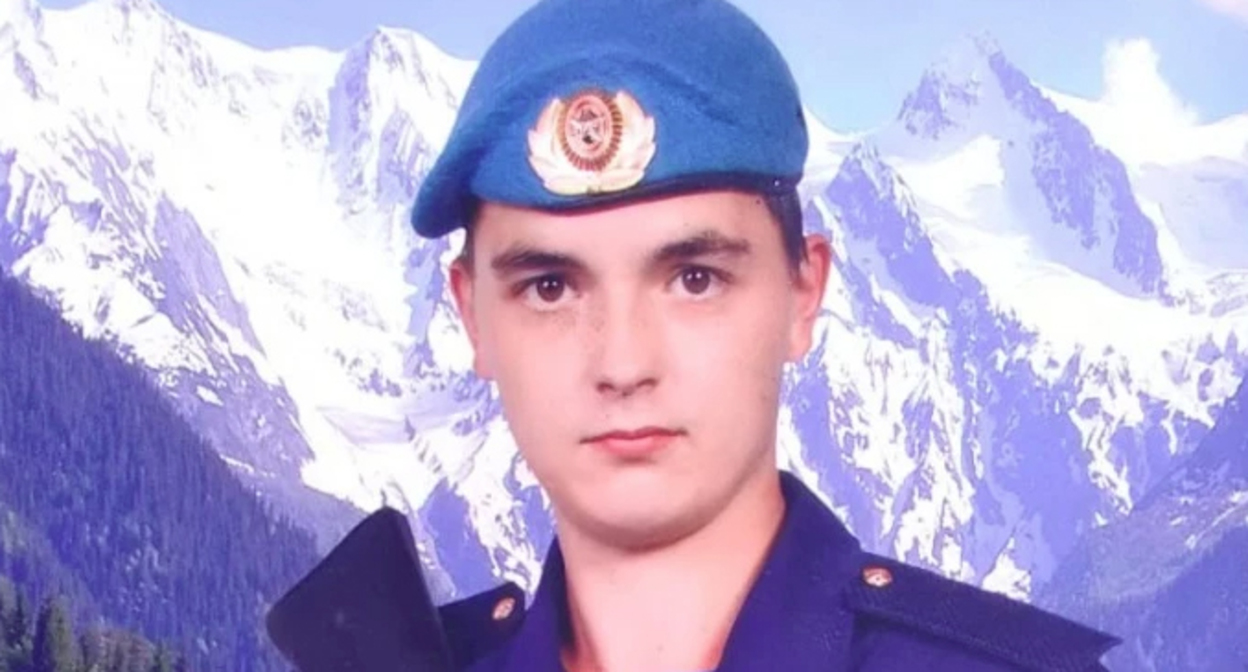 Никита Душутин. Фото: Александр Атесов https://v1.ru/text/gorod/2022/06/05/71386964/ Никита Душутин. Фото: Александр Атесов https://v1.ru/text/gorod/2022/06/05/71386964/