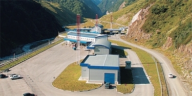 Транскавказская магистраль. Фото пресс-службы 
МИНИСТЕРСТВО ТРАНСПОРТА РОССИЙСКОЙ ФЕДЕРАЦИИ https://rosgranstroy.ru/news/news/dvizhenie_po_transkamu_vosstanovleno_/#:~:text=Движение%20по%20Транскаму%20восстановлено.%203,с%2016%20часов%2030%20минут