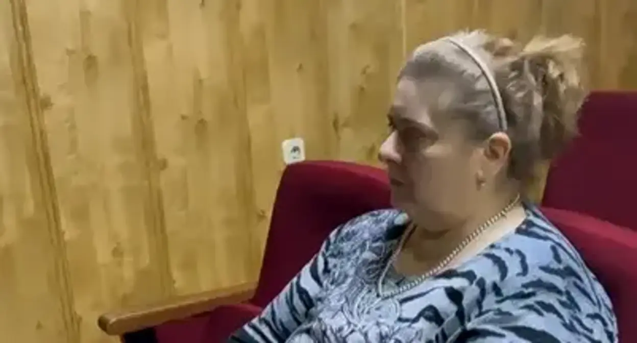 Зарема Мусаева. Скриншот кадра видео на странице в Instagram уполномоченного по правам человека в Чечне Мансура Солтаева. https://www.instagram.com/p/CZAKOLSlcvd/ Зарема Мусаева. Скриншот кадра видео на странице в Instagram уполномоченного по правам человека в Чечне Мансура Солтаева. https://www.instagram.com/p/CZAKOLSlcvd/