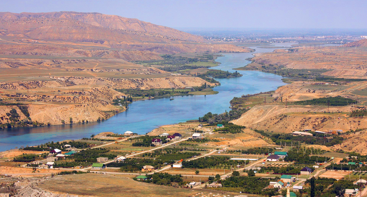 Река Сулак. Фото: Maria-guide https://ru.wikipedia.org/wiki/Сулак_(река) Река Сулак. Фото: Maria-guide https://ru.wikipedia.org/wiki/Сулак_(река)