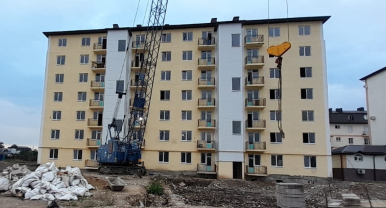 Дом по улице Хужокова, фото Л. Маратовой для "Кавказского узла" Дом по улице Хужокова, фото Л. Маратовой для "Кавказского узла"