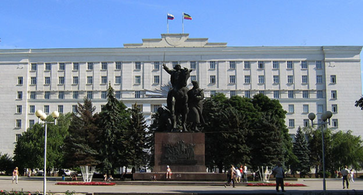 Здание областного правительства Ростова-на-Дону. Фото: https://commons.wikimedia.org Здание областного правительства Ростова-на-Дону. Фото: https://commons.wikimedia.org