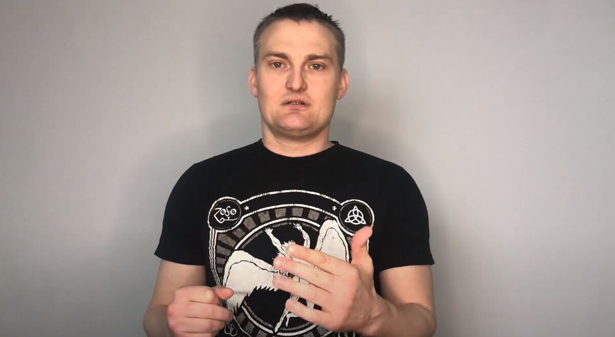 Михаил Беньяш. Стопкадр из видео https://www.youtube.com/watch?v=5uw4SQvHVyk Михаил Беньяш. Стопкадр из видео https://www.youtube.com/watch?v=5uw4SQvHVyk