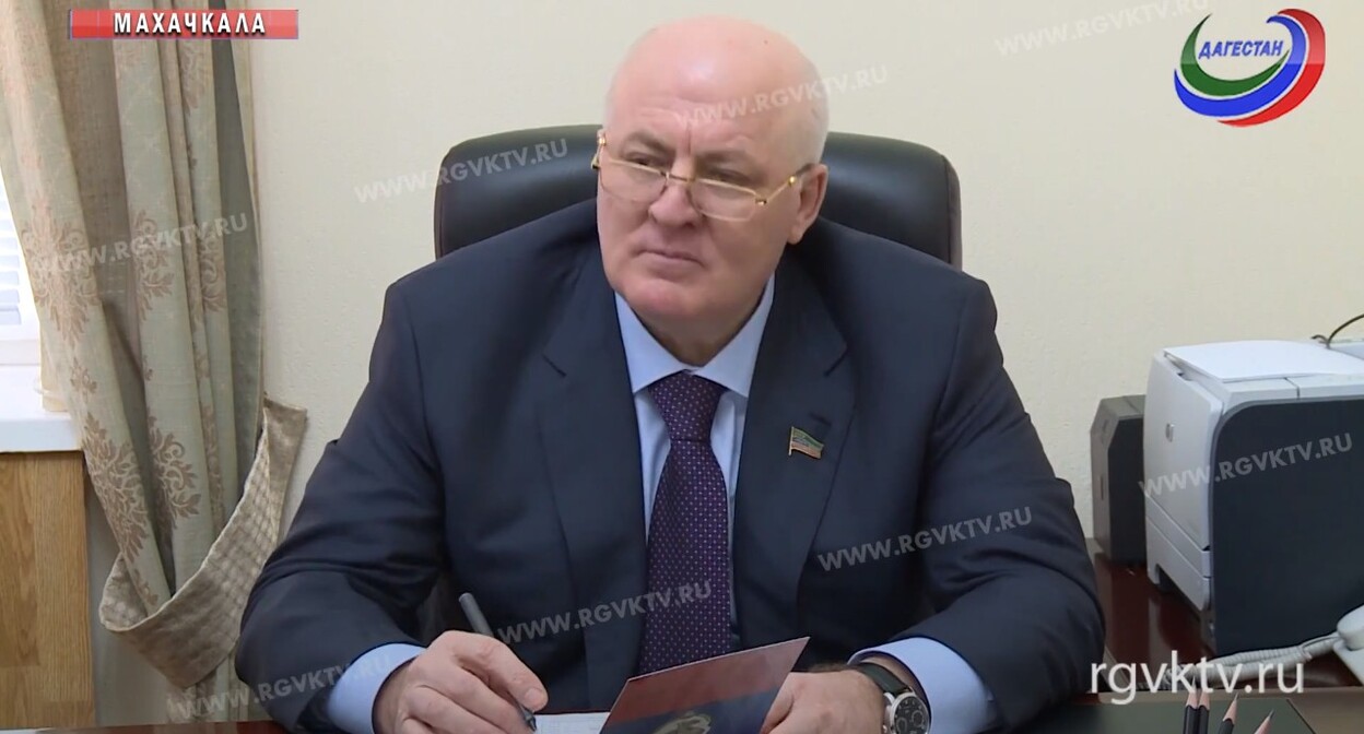 Магомед Сулейманов. Стопкадр из видео https://www.youtube.com/watch?v=mHl4-VKGJb4 Магомед Сулейманов. Стопкадр из видео https://www.youtube.com/watch?v=mHl4-VKGJb4