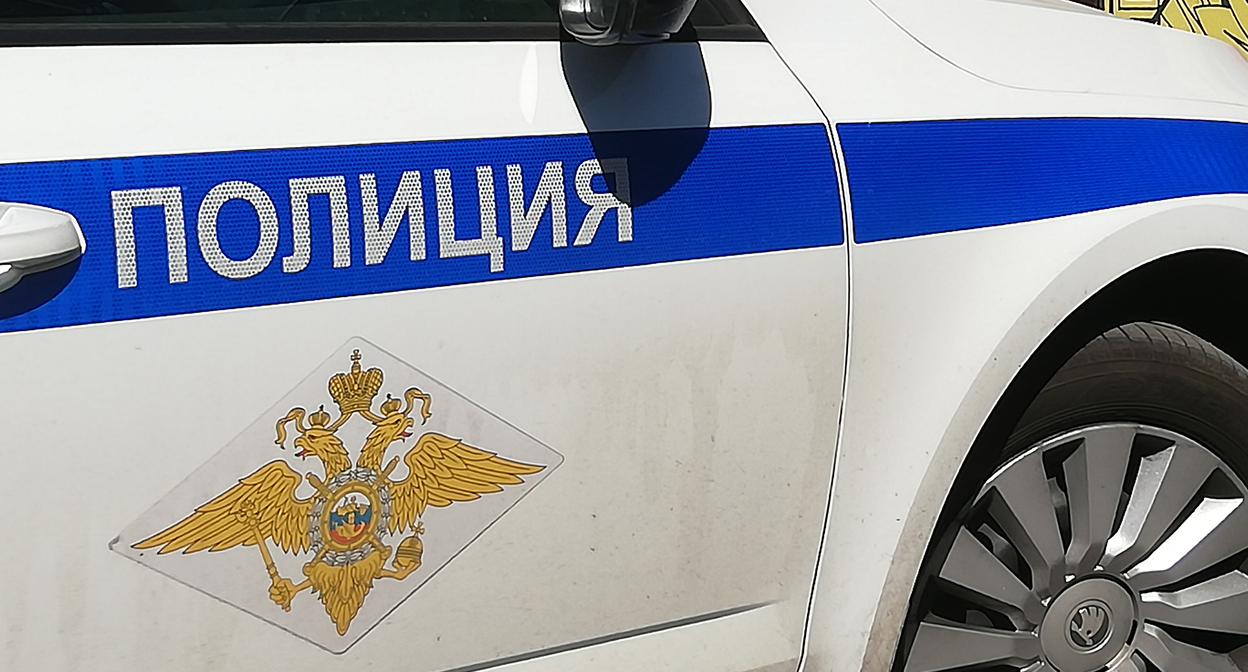 Автомобиль полиции. Фото Нины Тумановой для "Кавказского узла" Автомобиль полиции. Фото Нины Тумановой для "Кавказского узла"