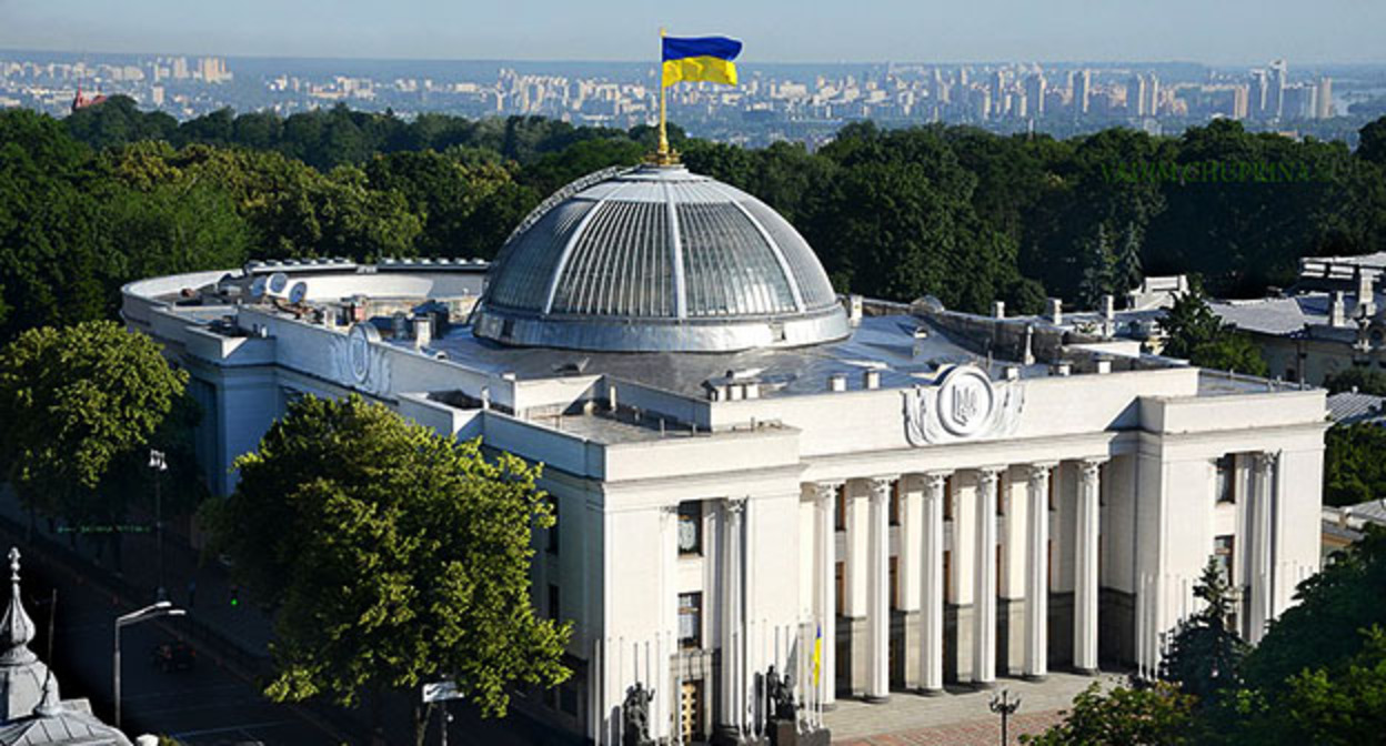 Здание украинской Рады. Фото: фотограф Вадим Чуприна https://ru.wikipedia.org Здание украинской Рады. Фото: фотограф Вадим Чуприна https://ru.wikipedia.org