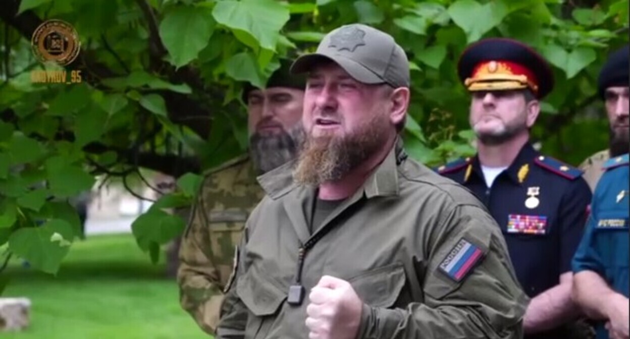 Рамзан Кадыров. Стоп-кадр из видео https://t.me/RKadyrov_95/2435 Рамзан Кадыров. Стоп-кадр из видео https://t.me/RKadyrov_95/2435