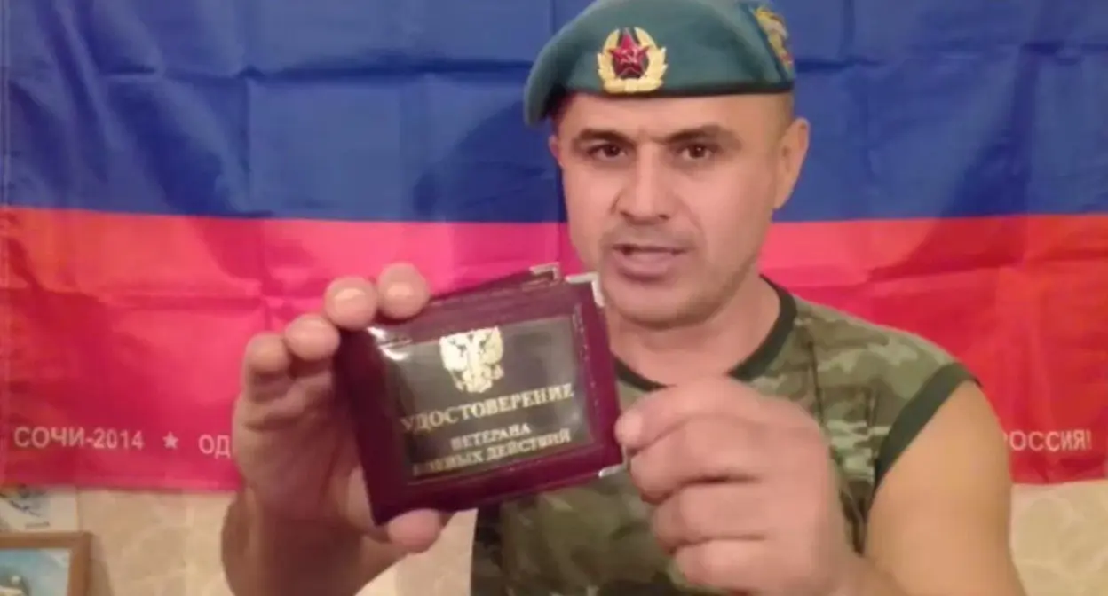Асхабали Алибеков. Скриншот видео: YouTube https://www.youtube.com/watch?v=pgXra9fVrsI Асхабали Алибеков. Скриншот видео: YouTube https://www.youtube.com/watch?v=pgXra9fVrsI