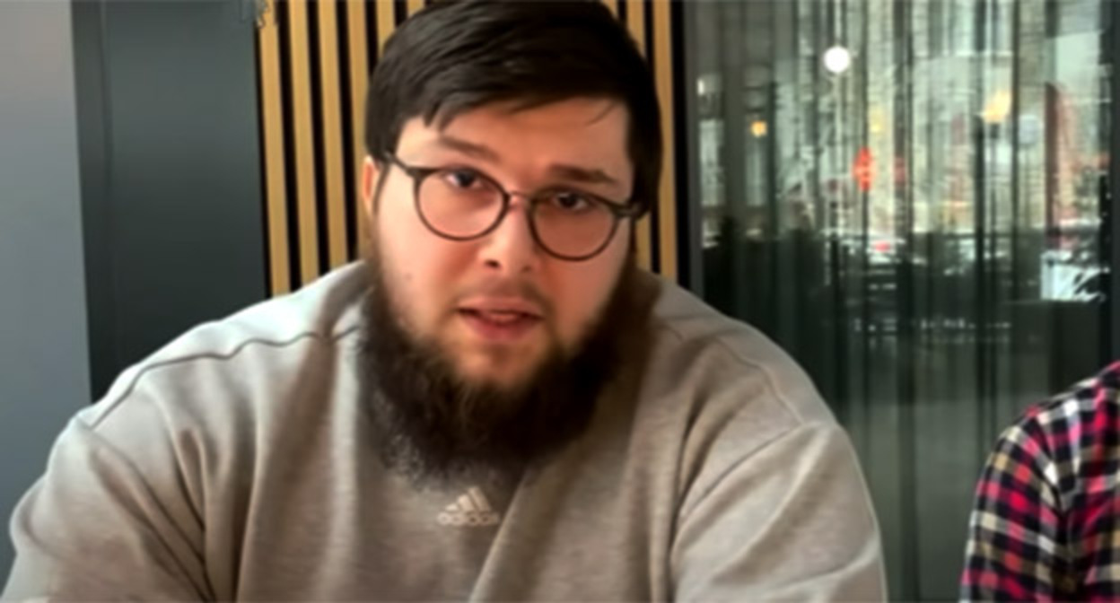 Ибрагим Янгулбаев. Скриншот видео https://www.youtube.com/watch?v=WbBv-jE47Zs Ибрагим Янгулбаев. Скриншот видео https://www.youtube.com/watch?v=WbBv-jE47Zs