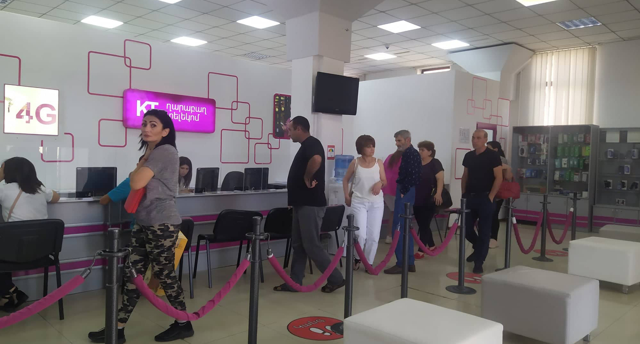 В офисе компании "Карабах Телеком". Фото Алвард Григорян для "Кавказского узла" В офисе компании "Карабах Телеком". Фото Алвард Григорян для "Кавказского узла"