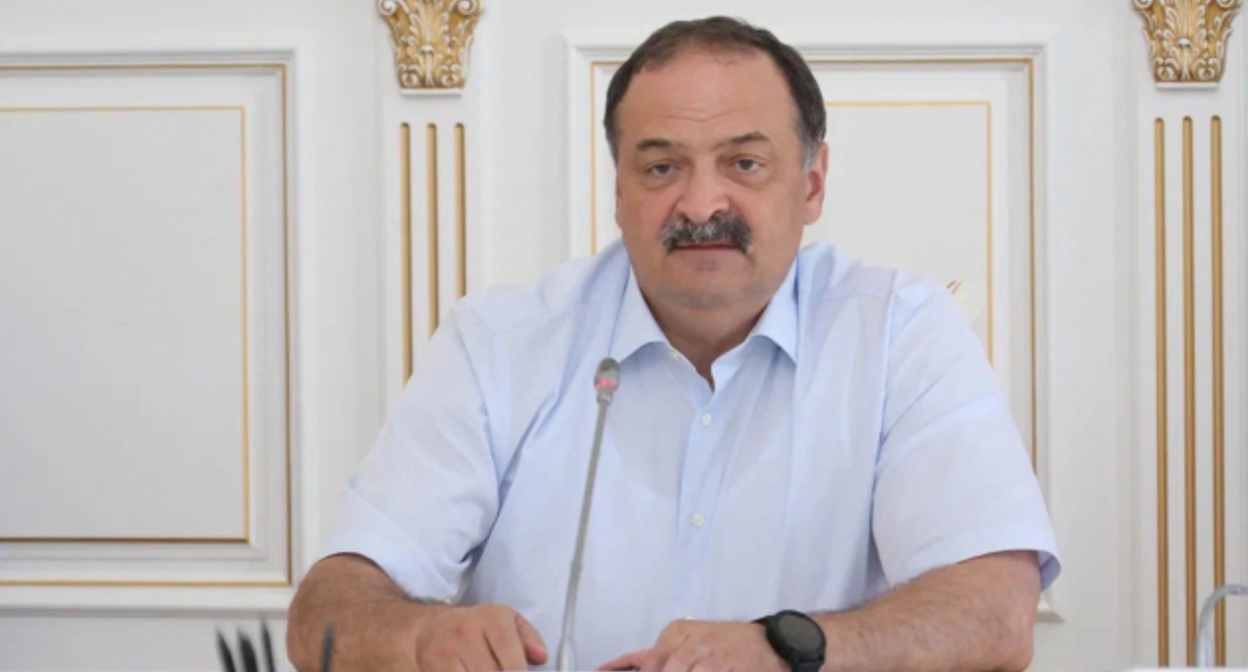 Сергей Меликов. Фото пресс-службы главы Дагестана http://president.e-dag.ru/novosti/v-centre-vnimaniya/glava-dagestana-vyrazil-nedovolstvo-sostoyaniem-gorodskogo-plyazha-v-izberbashe Сергей Меликов. Фото пресс-службы главы Дагестана http://president.e-dag.ru/novosti/v-centre-vnimaniya/glava-dagestana-vyrazil-nedovolstvo-sostoyaniem-gorodskogo-plyazha-v-izberbashe