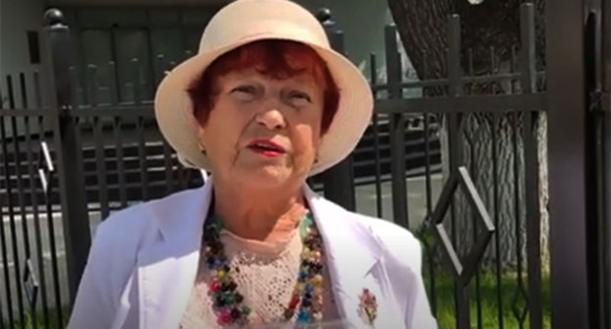 Валентина Величкина. Скриншот видео https://www.youtube.com/watch?v=o45n7reaAdM Валентина Величкина. Скриншот видео https://www.youtube.com/watch?v=o45n7reaAdM