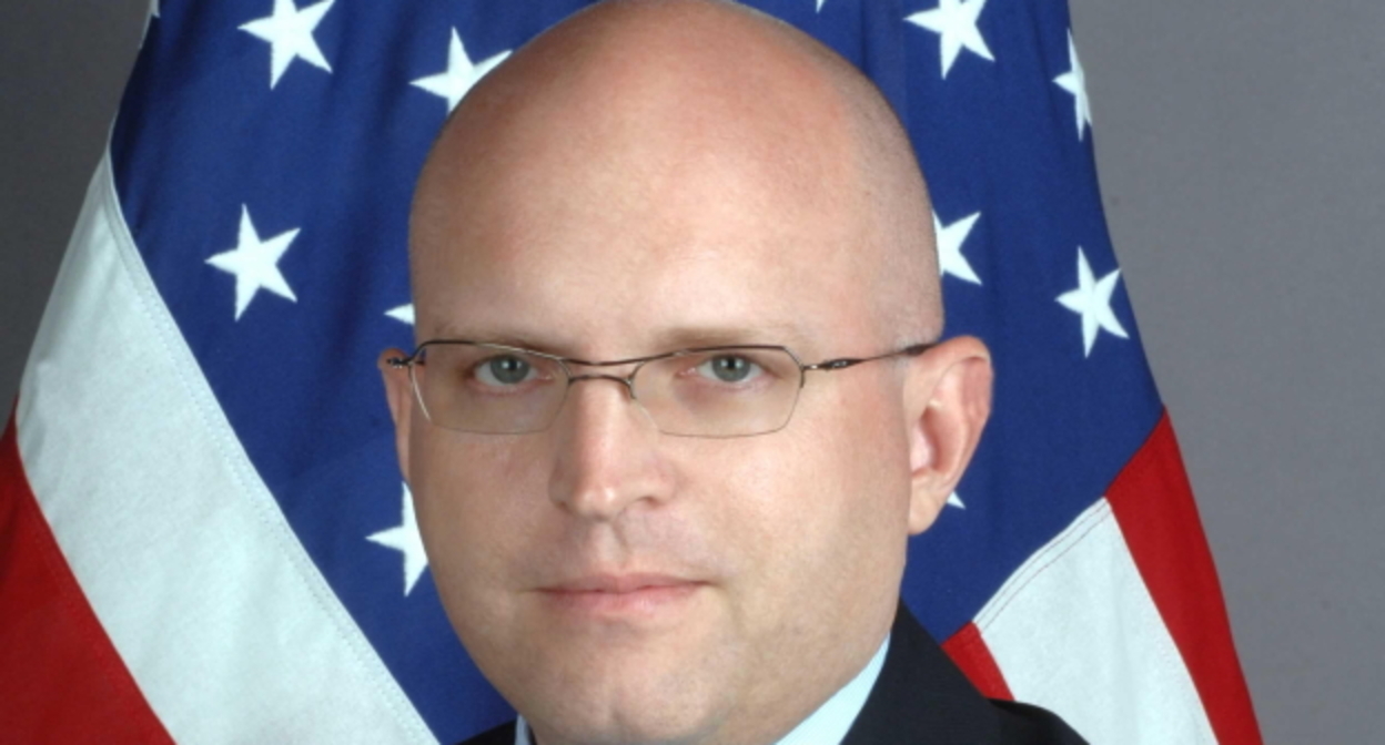 Филип Рикер, фото: пресс-служба Госдепа США, http://macedonia.usembassy.gov/bio.html Филип Рикер, фото: пресс-служба Госдепа США, http://macedonia.usembassy.gov/bio.html