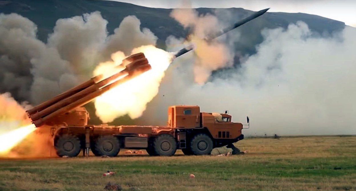 Крупнокалиберное орудие. Фото https://vk.com/armenia_military_portal Крупнокалиберное орудие. Фото https://vk.com/armenia_military_portal
