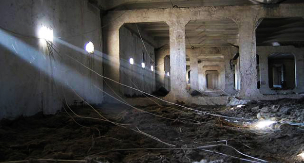 Подвал многоэтажного дома. Фото: https://mfc74.ru Подвал многоэтажного дома. Фото: https://mfc74.ru