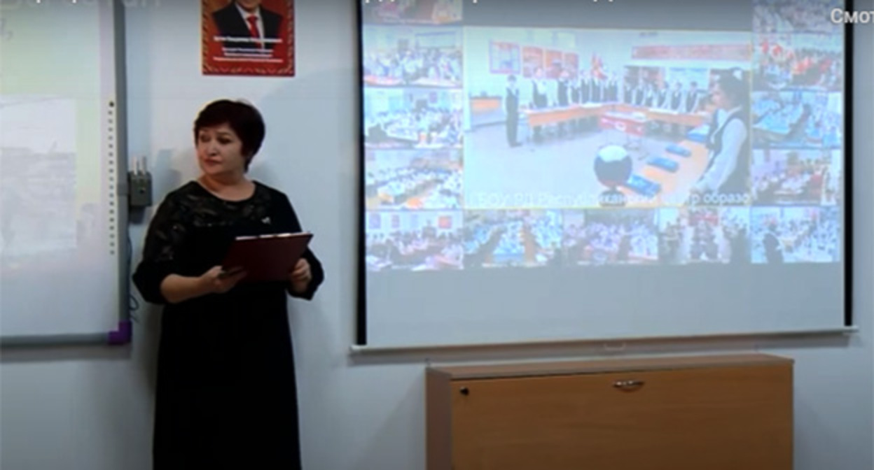 Урок в классе Росгвардии. Скриншот видео https://glava.e-dag.ru/press/129/ Урок в классе Росгвардии. Скриншот видео https://glava.e-dag.ru/press/129/