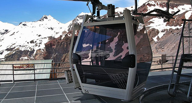 Канатная дорога "Эльбрус". Фото https://prielbrusie-ski.ru Канатная дорога "Эльбрус". Фото https://prielbrusie-ski.ru