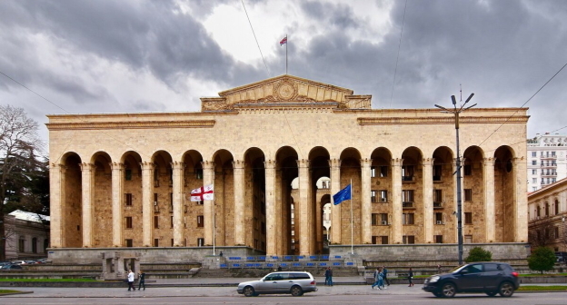 Парламент Грузии, фото: пресс-служба парламента Грузии. Парламент Грузии, фото: пресс-служба парламента Грузии.
