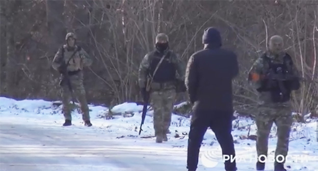 На месте перестрелки под Нальчиком. Скриншот видео https://ria.ru/20221228/boeviki-1841850658.html На месте перестрелки под Нальчиком. Скриншот видео https://ria.ru/20221228/boeviki-1841850658.html