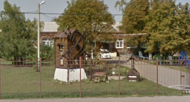 Школа в хуторе Копанской, фото: https://93.ru Школа в хуторе Копанской, фото: https://93.ru