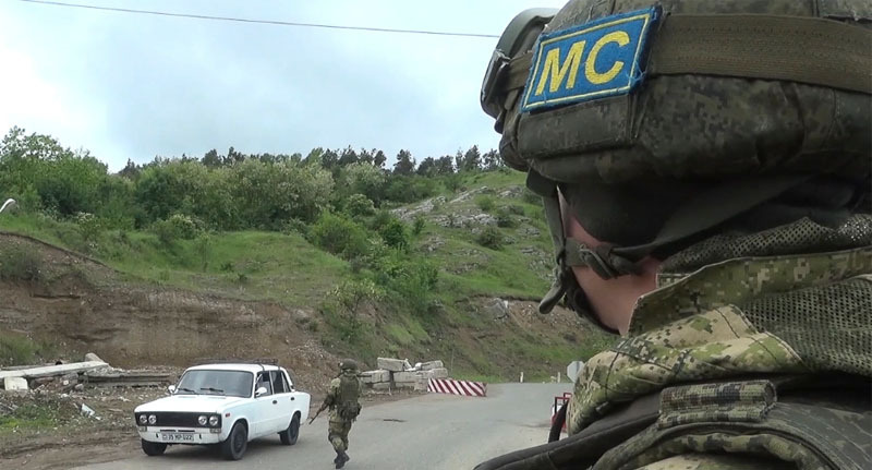 Российские миротворцы в Нагорном Карабахе. Фото: Минобороны России https://mil.ru/russian_peacekeeping_forces/media/photo/gallery.htm?id=93941@cmsPhotoGallery Российские миротворцы в Нагорном Карабахе. Фото: Минобороны России https://mil.ru/russian_peacekeeping_forces/media/photo/gallery.htm?id=93941@cmsPhotoGallery