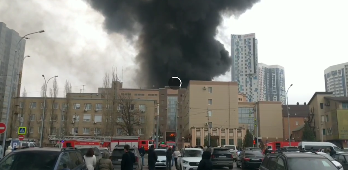 Взрыв в Ростове-на-Дону. Стоп-кадр видео RusNews от 16.03.23, https://t.me/rusnews/30133 Взрыв в Ростове-на-Дону. Стоп-кадр видео RusNews от 16.03.23, https://t.me/rusnews/30133