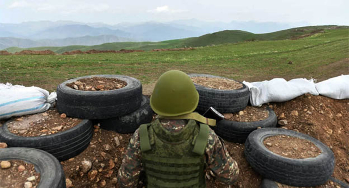 Армянские военнослужащие на границе с Азербайджаном. Фото: аппарат президента Республики Армения Армянские военнослужащие на границе с Азербайджаном. Фото: аппарат президента Республики Армения