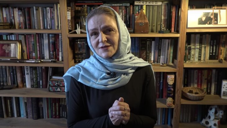 Надежда Кеворкова. Фото: youtube.com/Алиф ТВ https://www.m24.ru/news/obshchestvo/06052024/689401
