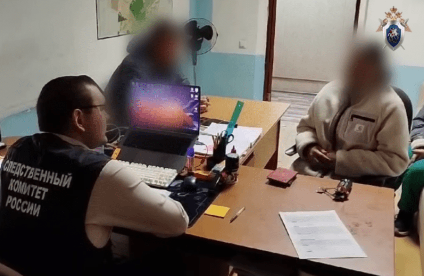 Подозреваемые в поджоге здания "Союза ветеранов боевых действий" в Ставрополе. 22 марта 2025 г. Фото: СУ СКР по СК