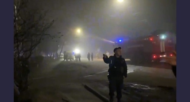 На месте ЧП в Таганроге, 1 апреля 2025 года. Кадр видео rt_russian / Telegram