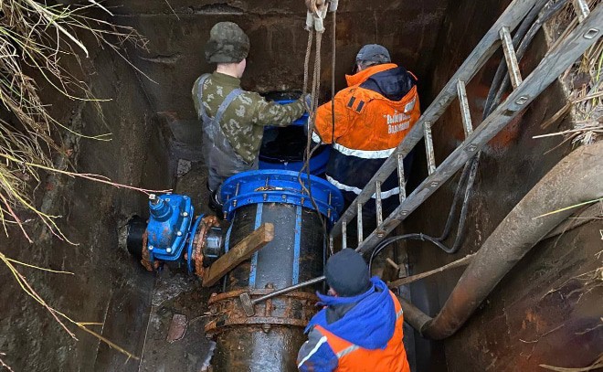 Устранение аварии. Фото: пресс-служба правительства Ленобласти