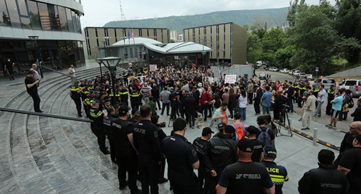 Участники протестов в Чиатуре. 29 апреля 2025 гола. Фото: "Новости Грузии" https://www.newsgeorgia.ge/