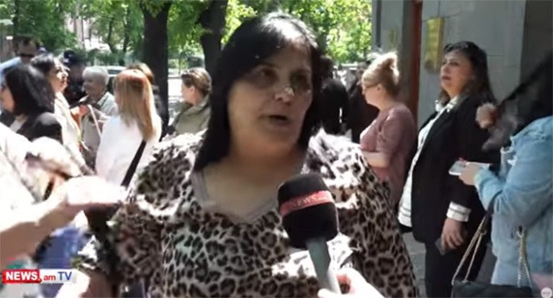 Акция протеста в Ереване. 30 апреля 2025 г. Скриншот видео https://news.am/rus/news/880246.html