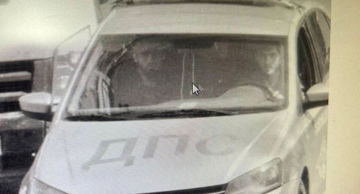 Участники перестрелки в машине ДПС. 5 мая 2025 года. Скриншот видео Телеграм-канала RT на русском.