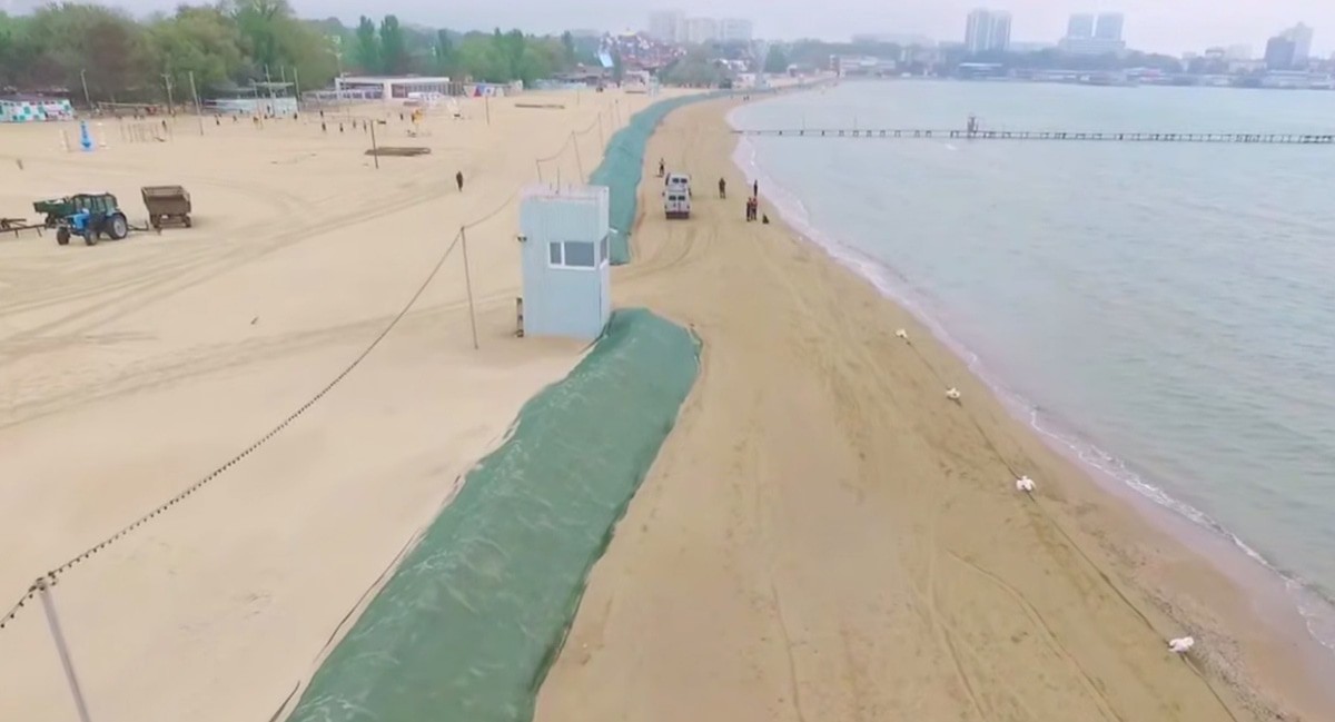 Пляж в Анапе. Кадр видео оперштаба Кубани https://t.me/opershtab23/13455