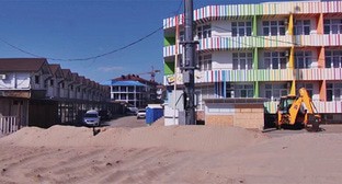 Пляж в Анапе. 20 мая 2025 г. Скриншот видео https://t.me/opershtab23/13510