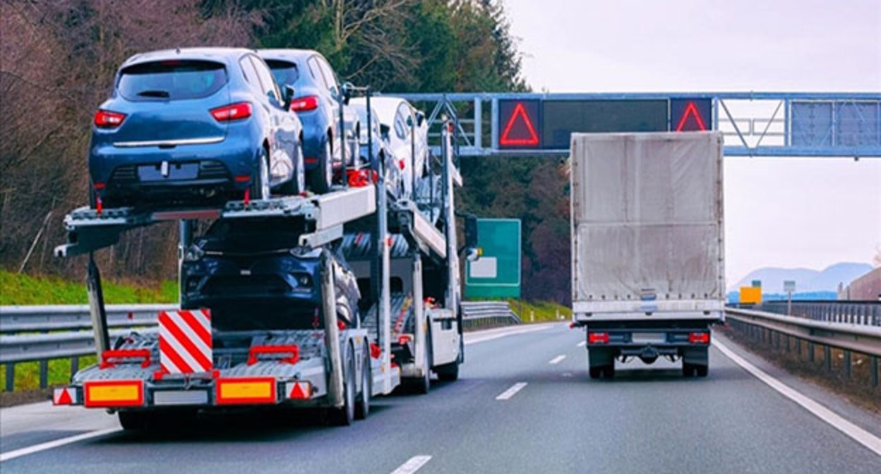 Новые автомобили. Фото: https://www.vesti.az/v-mire/reeksport-podorozaet-gruziya-otkazalas-oformlyat-masiny-na-grazdan-rf-i-rb-545939