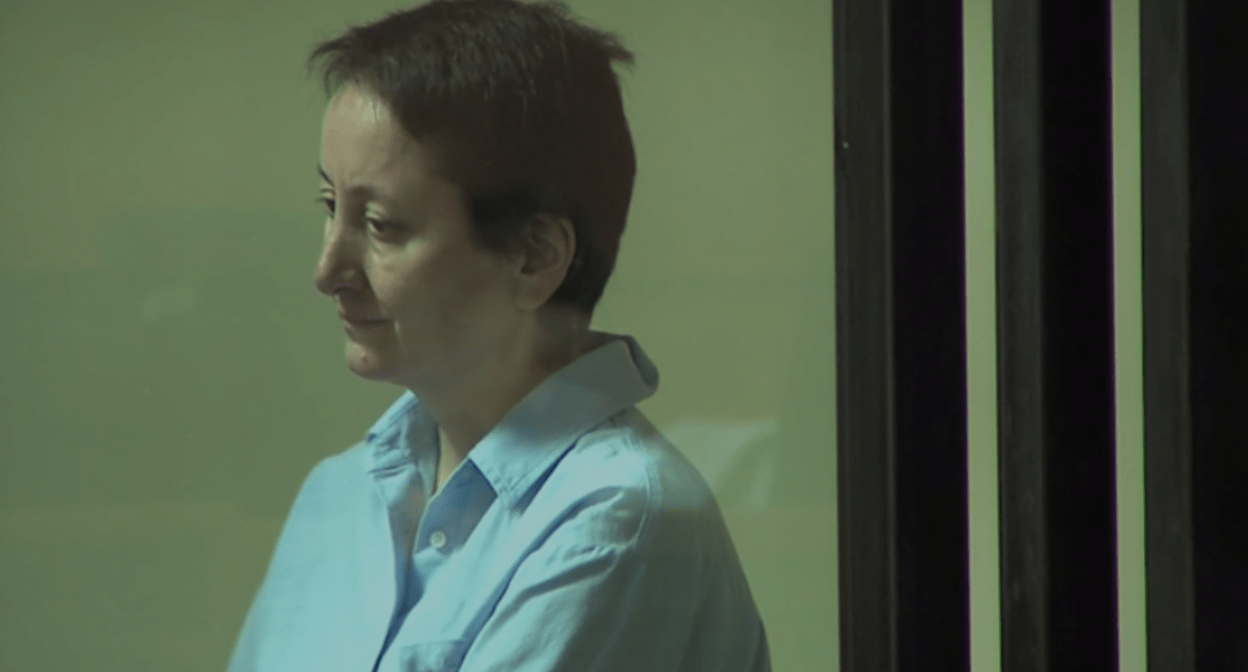 Мзия Амаглобели в суде. Скриншот фото телекомпании "Пирвели" от 30.05.25, https://tvpirveli.ge/ka/siaxleebi/sazogadoeba/102336-mzia-amaglobelis-momdevno-protsesi-9-ivniss-gaimarteba